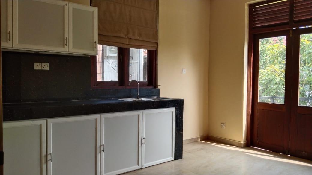 House for Rent in Kalapaluwawa, Rajagiriya.