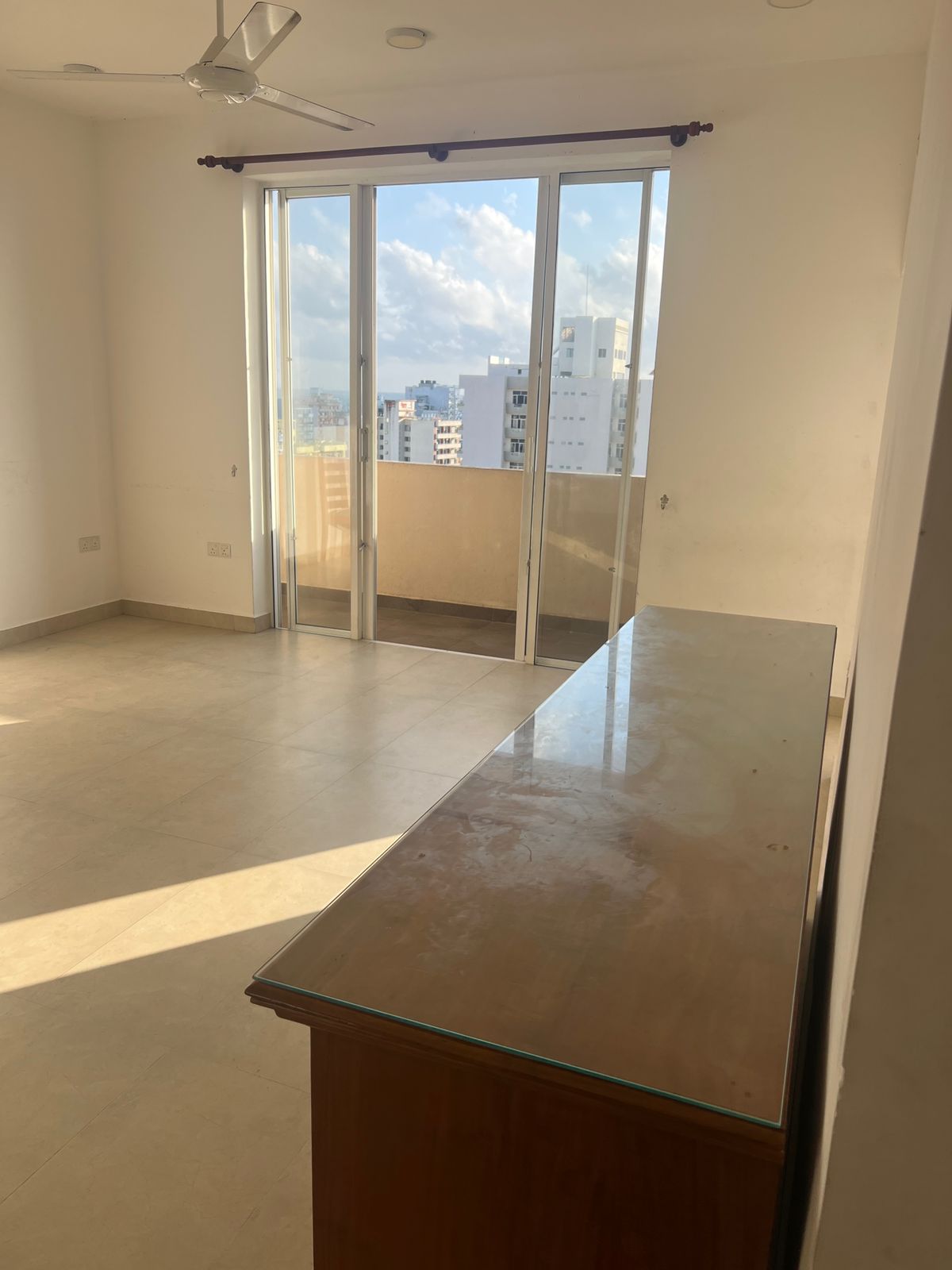 Apartment for Rent in Wellawatta, Colombo 6.