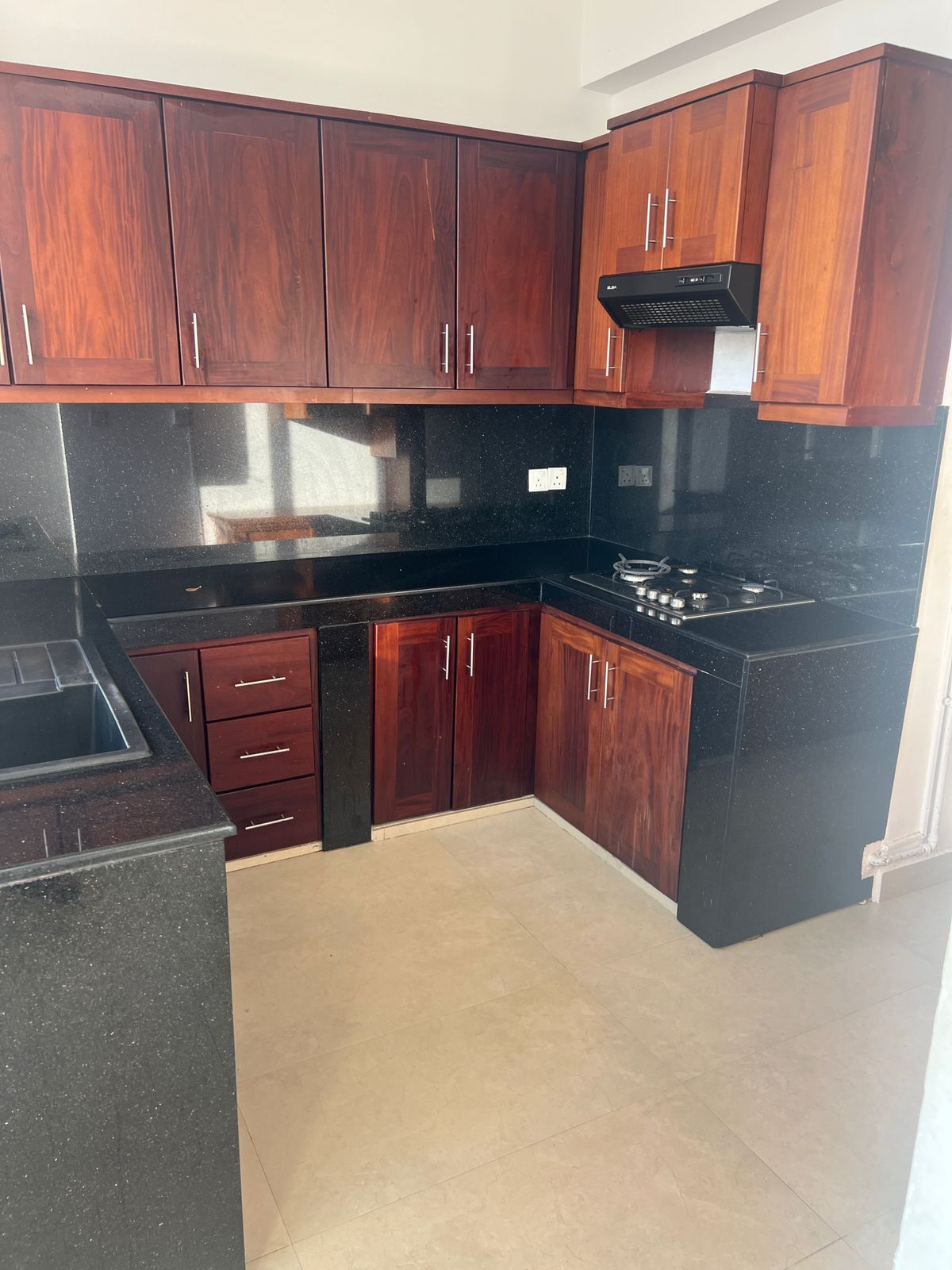 Apartment for Rent in Wellawatta, Colombo 6.