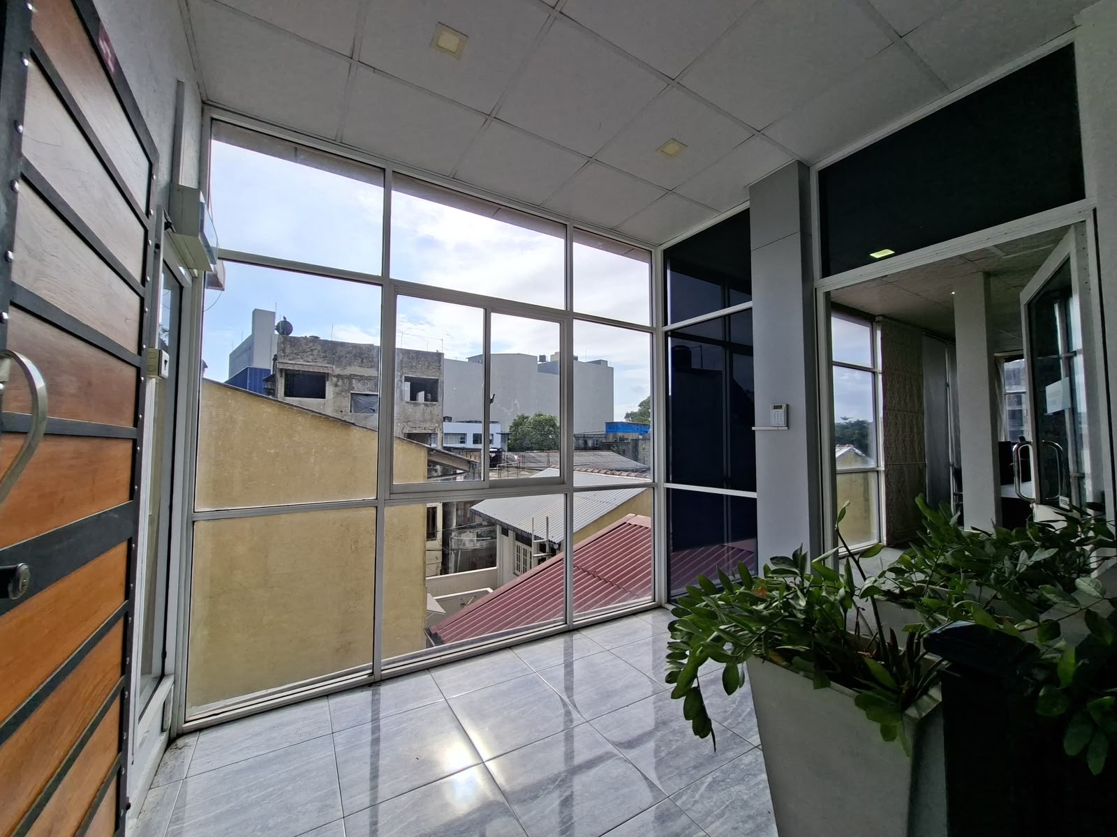 Office Space for Rent in Kirula Road, Colombo 5.