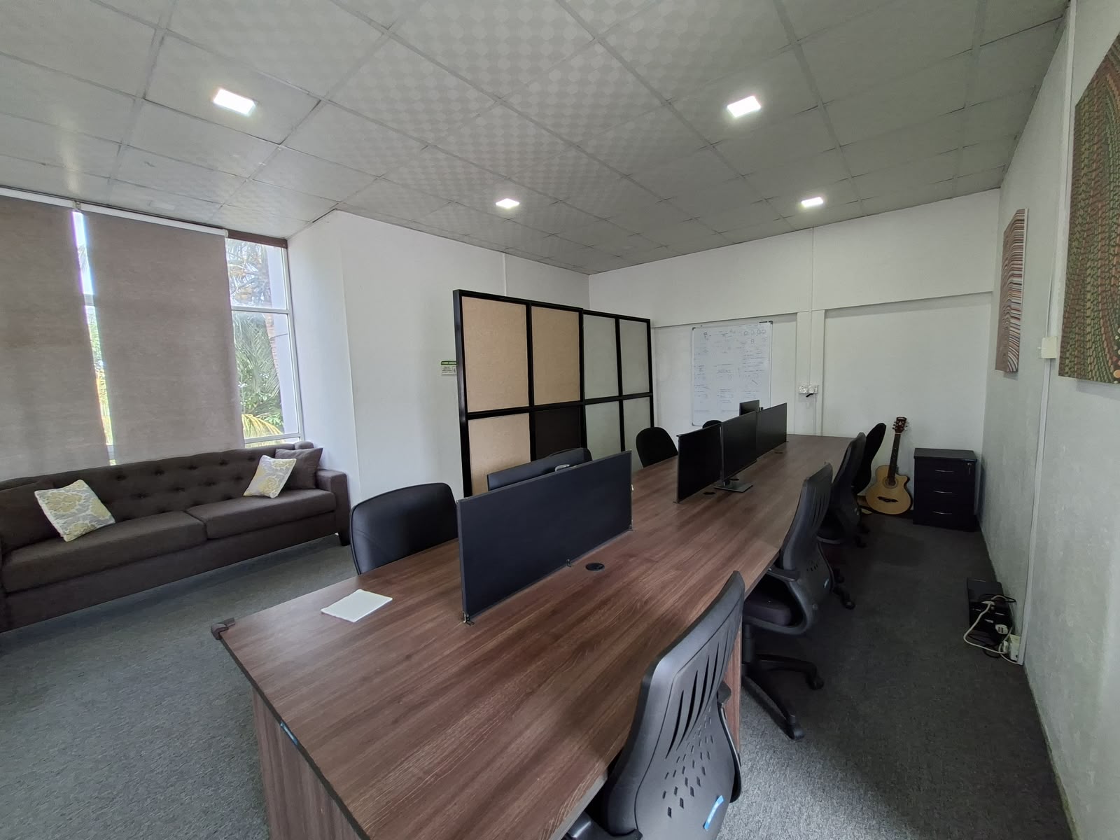Office Space for Rent in Kirula Road, Colombo 5.
