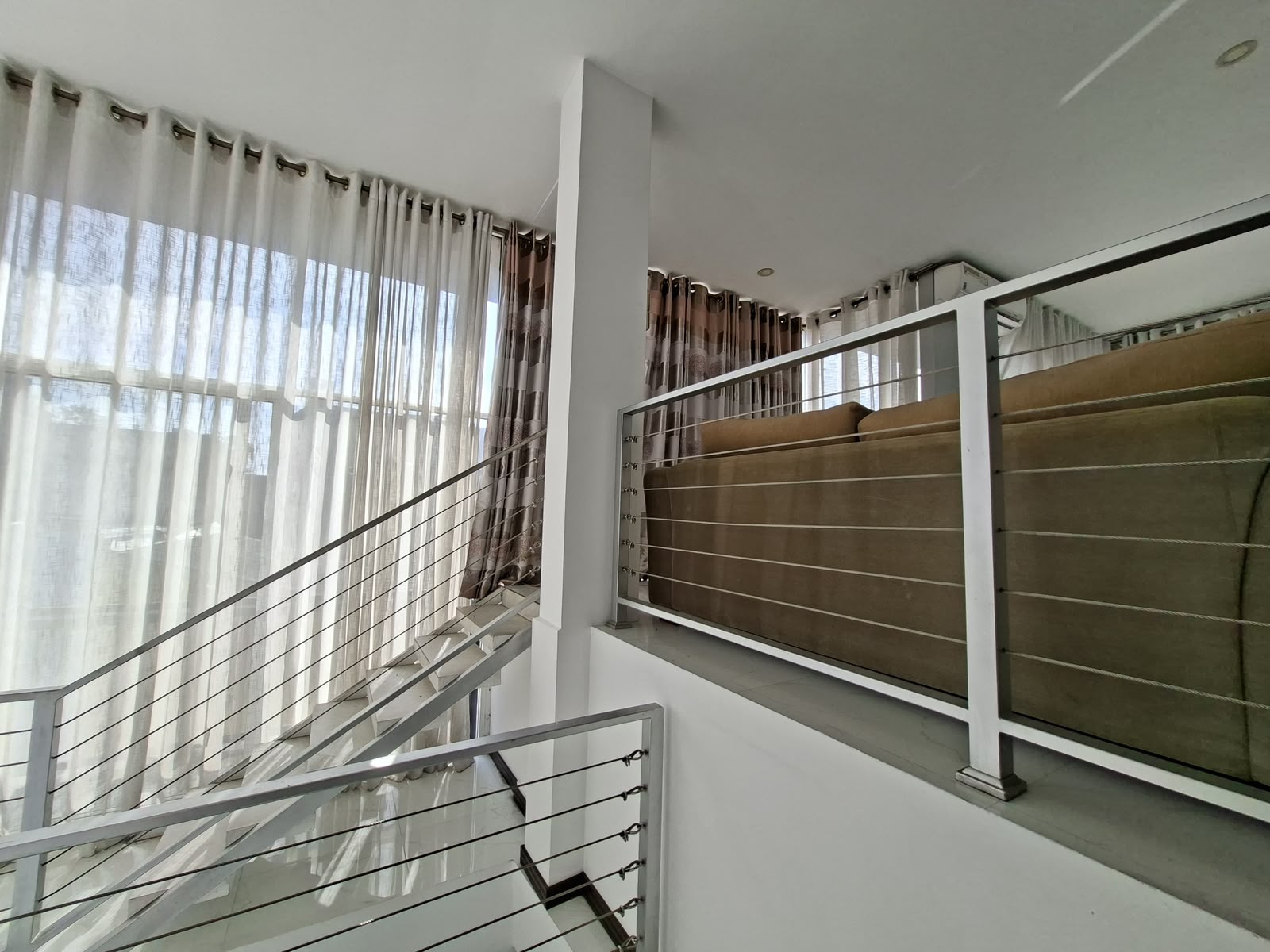 Apartment for Rent in Kirula Road, Colombo 5.