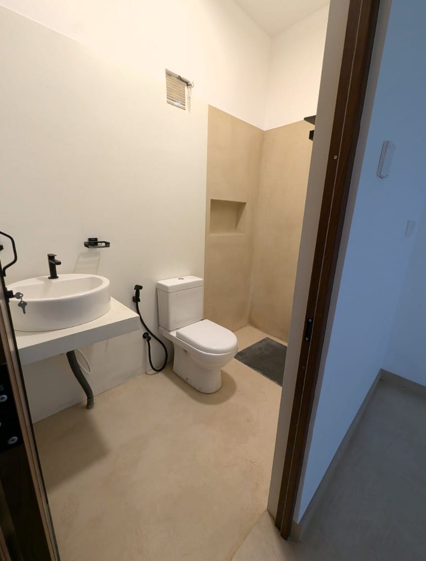 Spacious House for Rent in Battaramulla.