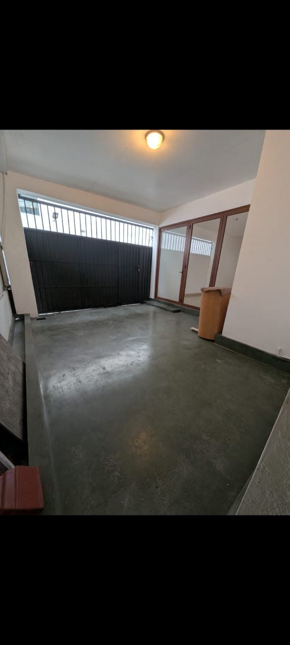 Spacious House for Rent in Battaramulla.