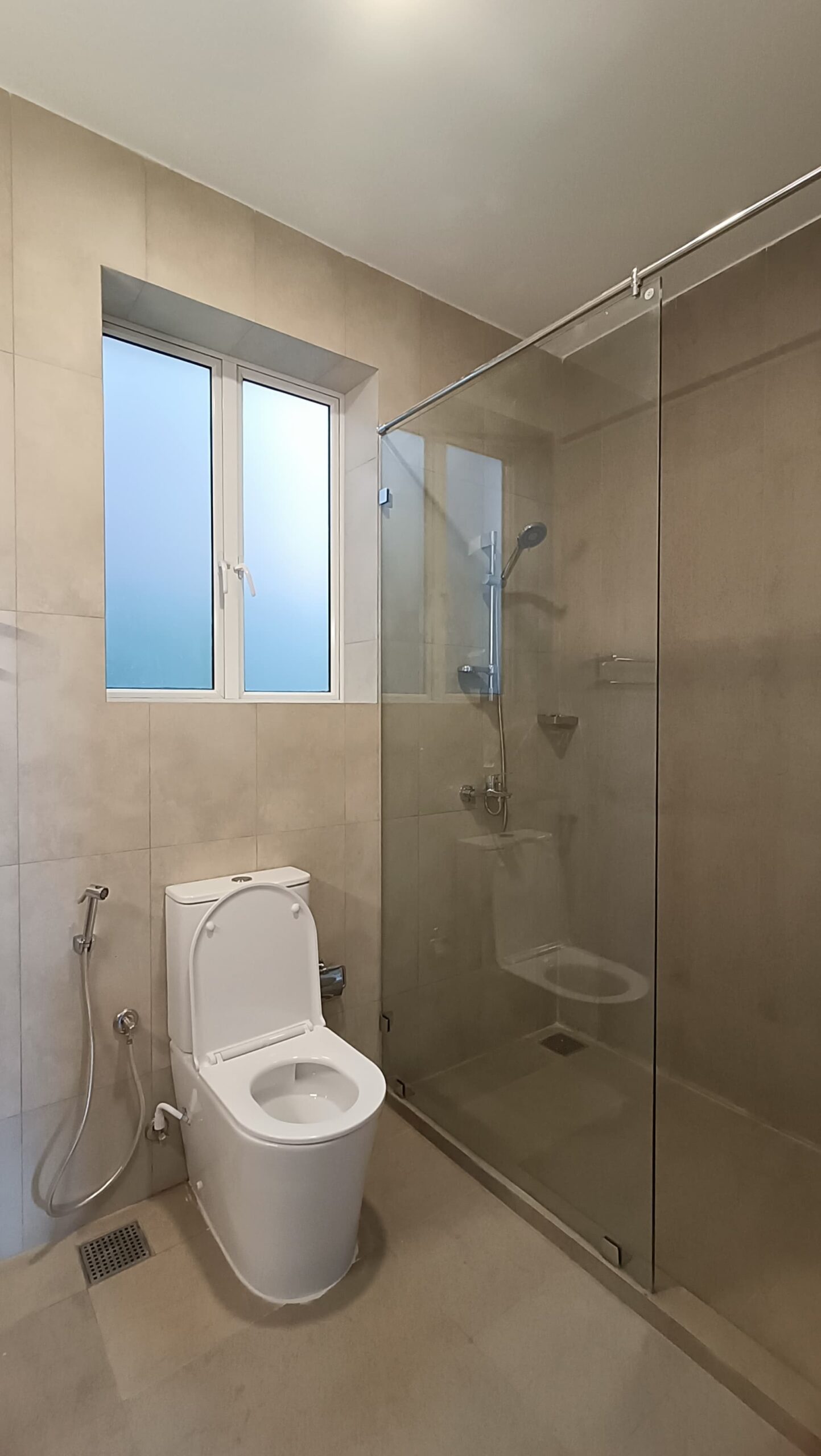 Family Home for Rent In Polhengoda, Colombo 5.