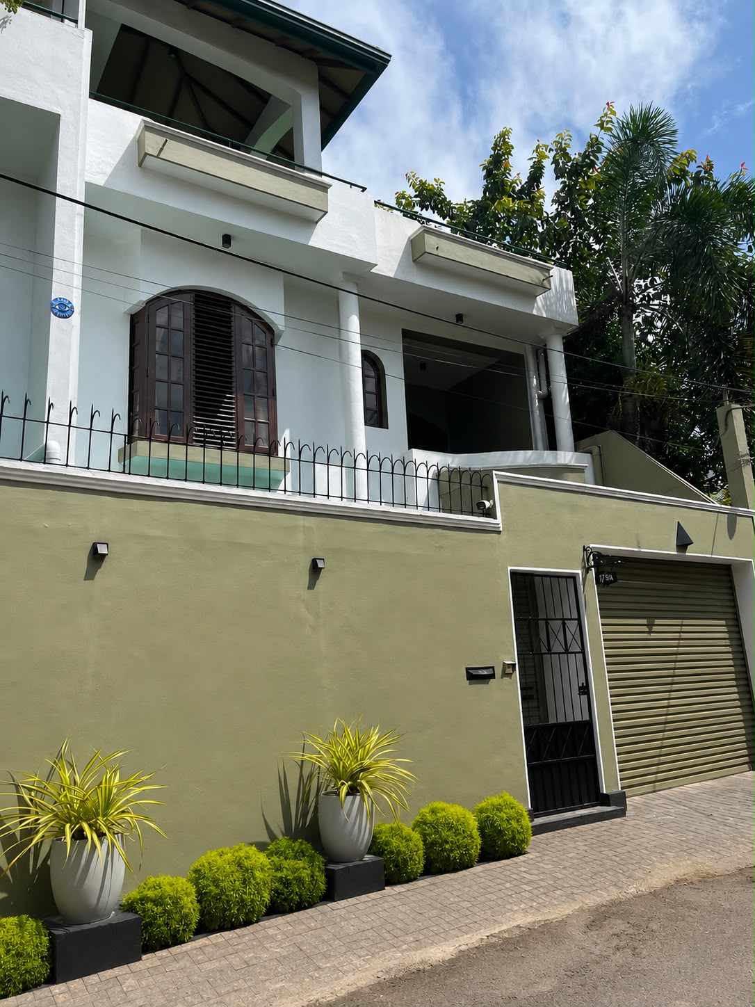 Two Storied Modern House for Rent in Nugegoda.