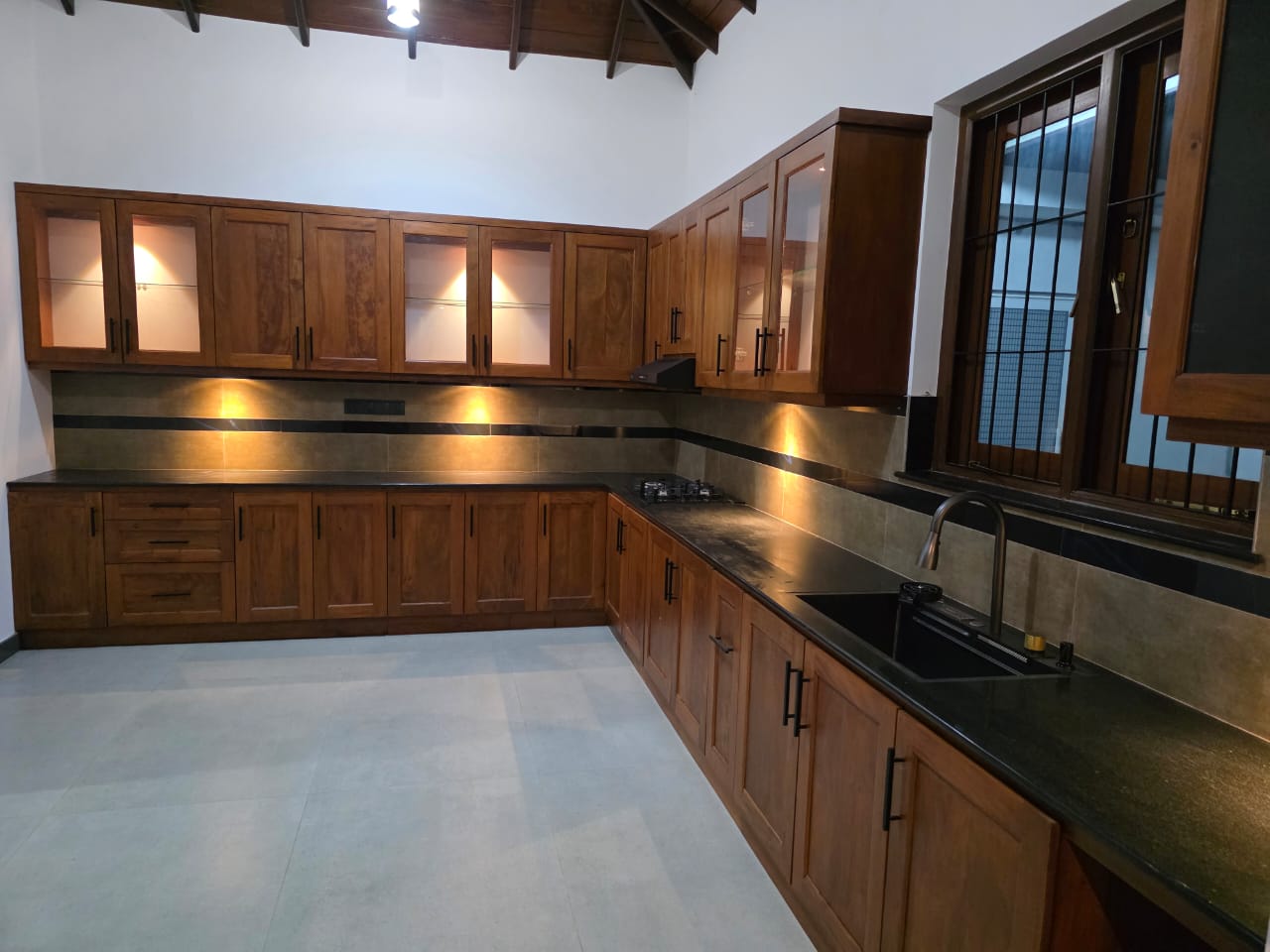 Brand New Luxury House for Rent in Negombo