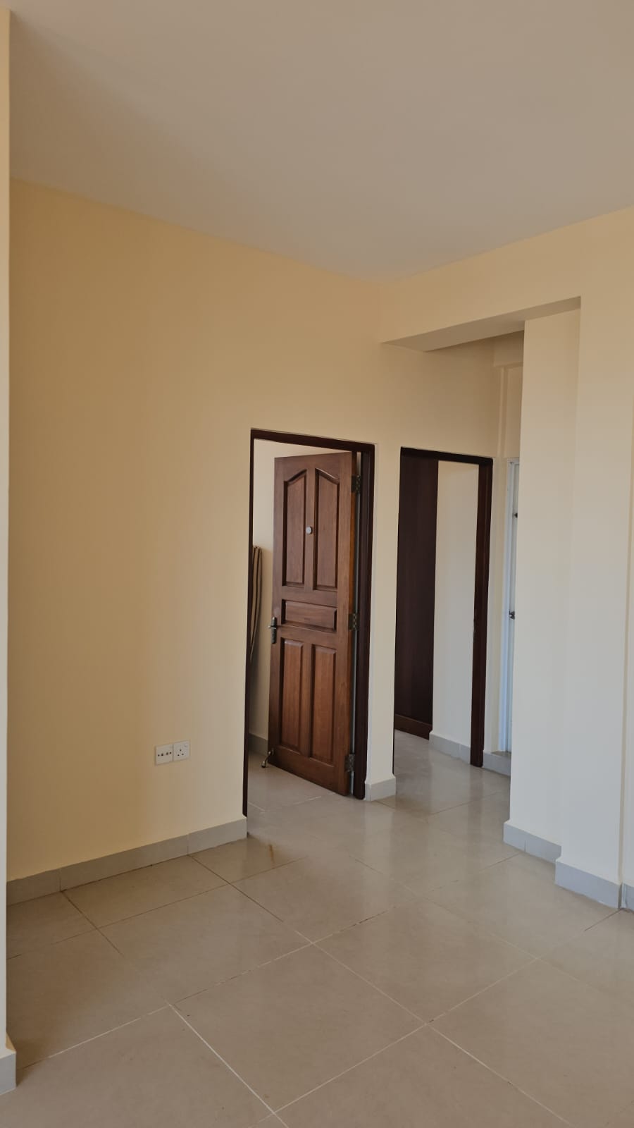 Apartment for Rent in Bambalapitiya, Colombo 4.