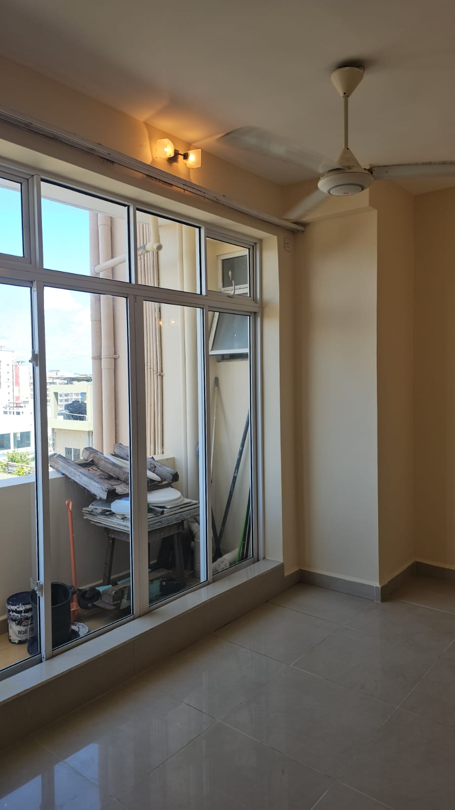 Apartment for Rent in Bambalapitiya, Colombo 4.