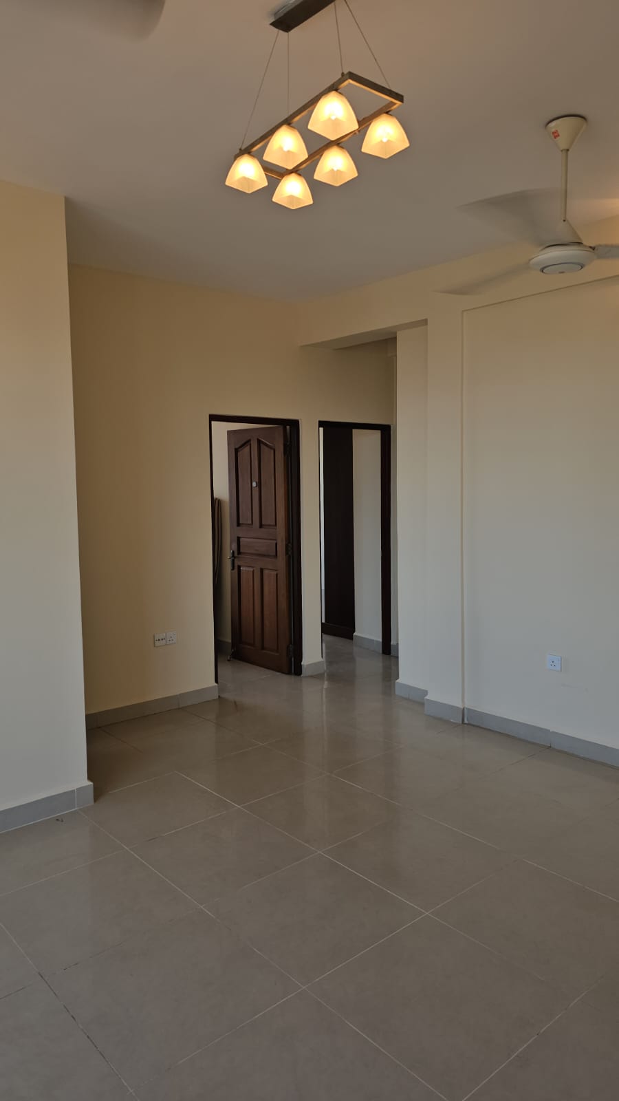 Apartment for Rent in Bambalapitiya, Colombo 4.