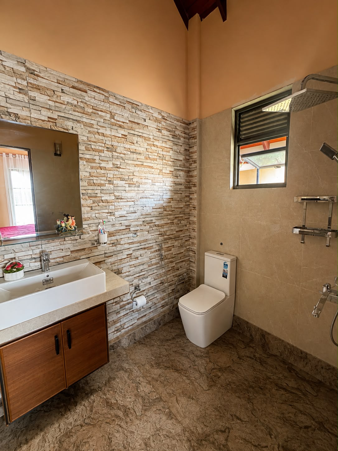 BRAND NEW LUXURY FULLY FURNISHED HOUSE FOR RENT IN PELAWATTE, BATTARAMULLA.