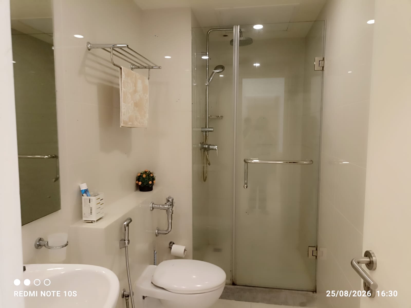 Fully Furnished Apartment for Rent in Fairway Urban, Battaramulla.